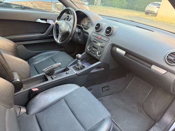 Audi A3 II 2.0 TDI 140 S LINE