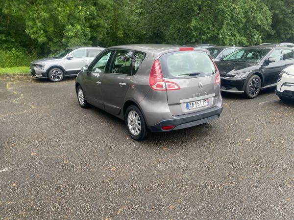 Renault Grand Scenic IV 1.7 BLUE DCI 120 SL BLACK EDITION 7PL