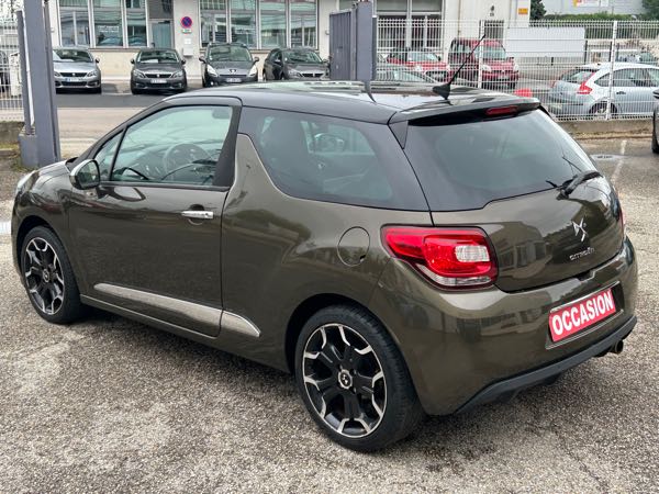 Citroen C3 II (2) 1.6 VTI 120 EXCLUSIVE Clim Auto/Sièges Chauffant