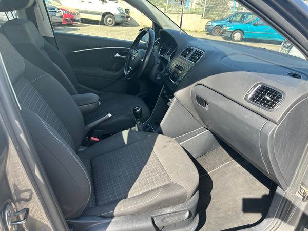 Volkswagen Polo V (2) 1.4 TDI 90 BLUEMOTION TECHNOLOGY CONFORTLINE 5P