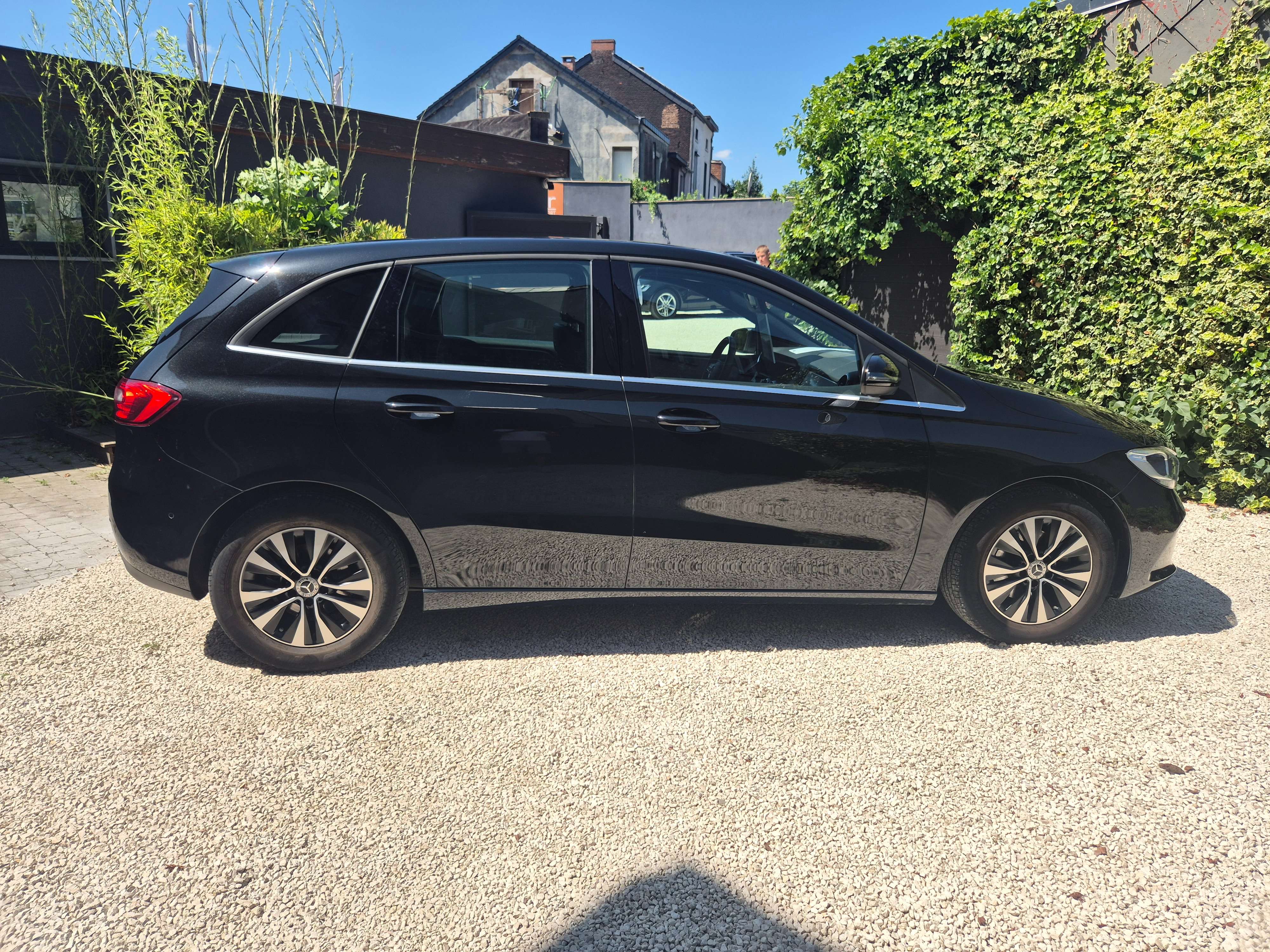 Mercedes-Benz B 180 d Business Solution - Monospace Premium Automatique - Garantie 12 Mois avec Entretien Effectué Dispo Rapide - Zone LEZ Ok