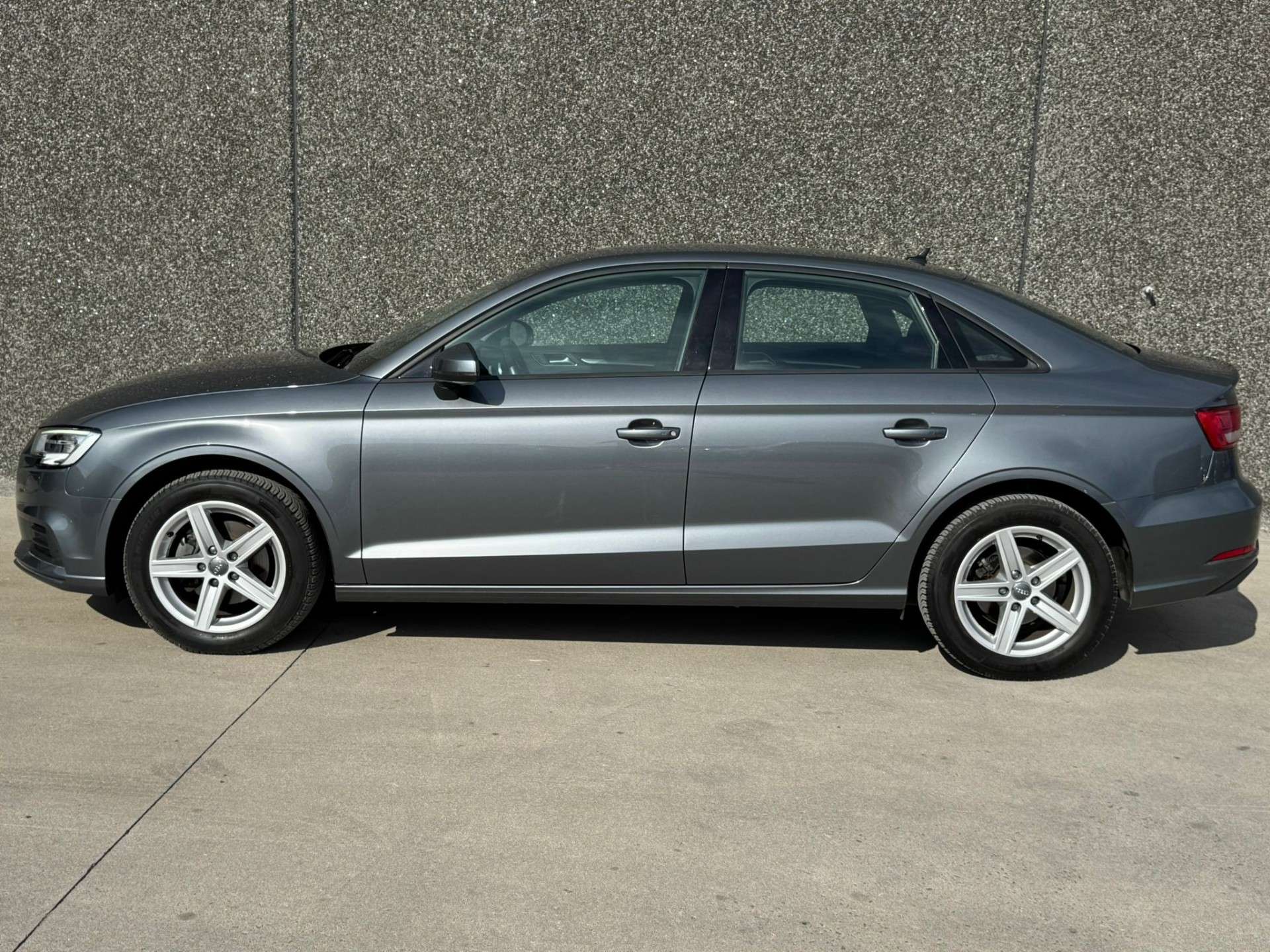 Audi A3 A3 30 TFSI // 59.000 KM//GPS/XENON//GARANTIE 12M