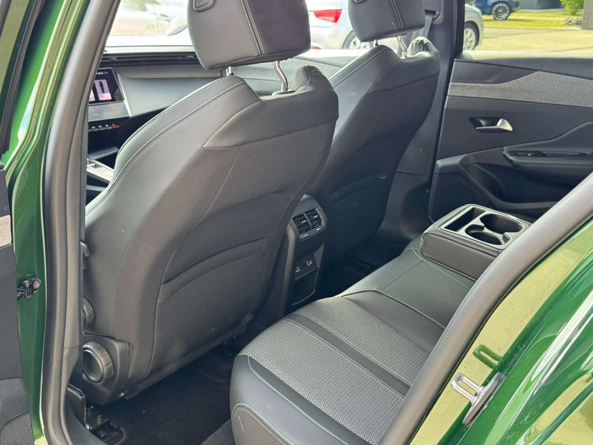 Peugeot 308 308 1.2  Allure// CARPLAY//GPS/CAMERA/GARANTIE 12M
