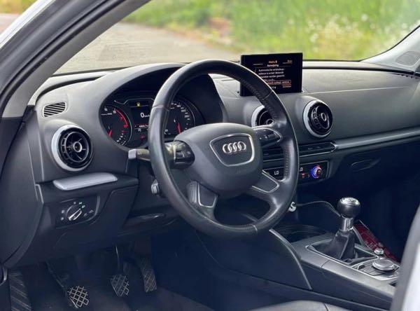 Audi A3 III 1.4 TFSI 122 ATTRACTION