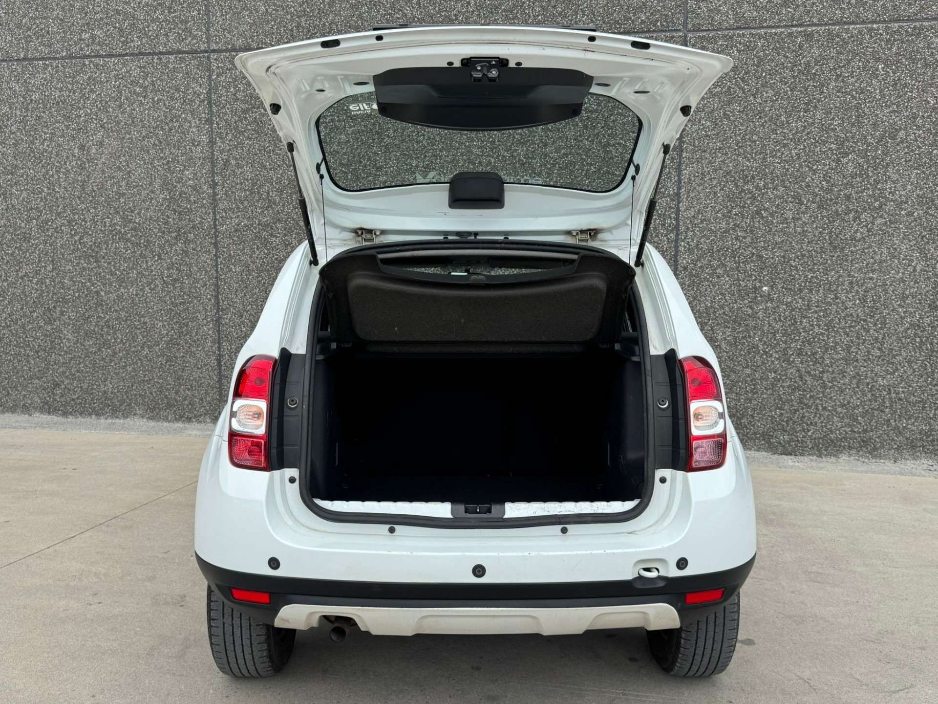 Dacia Duster 1.5 dCi  Laureate // 91.000 KM//USB/CLIM/GARANTIE