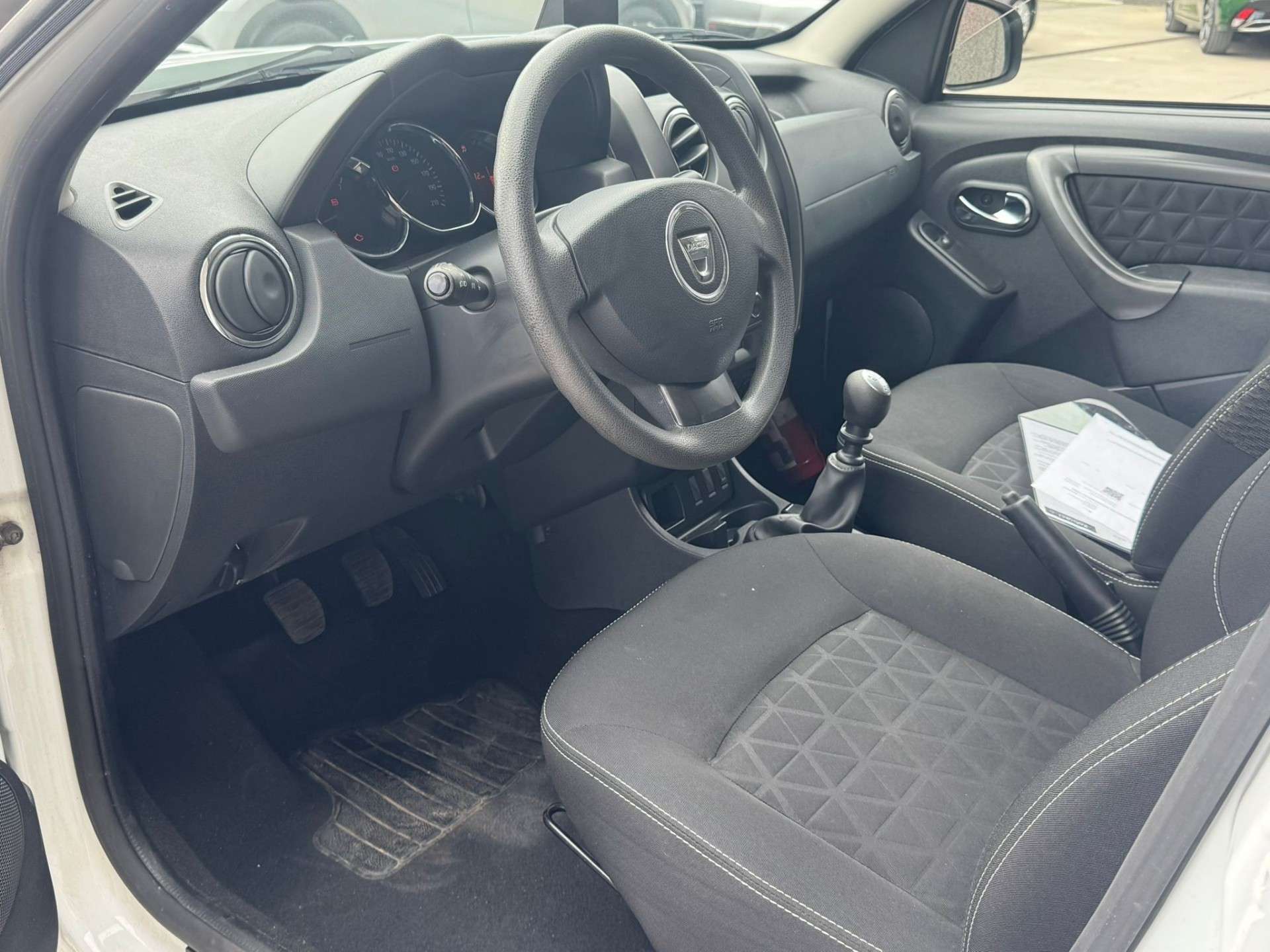 Dacia Duster 1.5 dCi  Laureate // 91.000 KM//USB/CLIM/GARANTIE