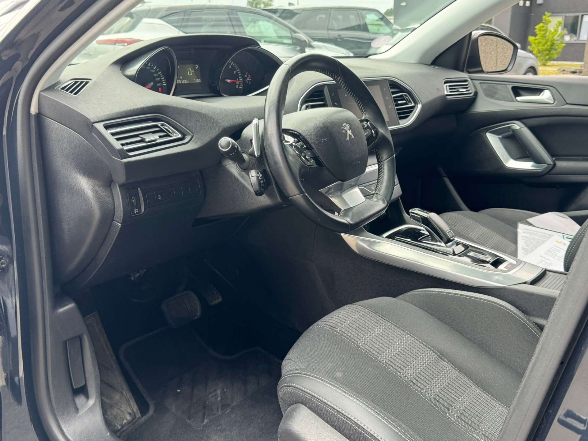 Peugeot 308 SW 1.2  Active //CAPLAY/CAMERA//GPS/GARANTIE 12M