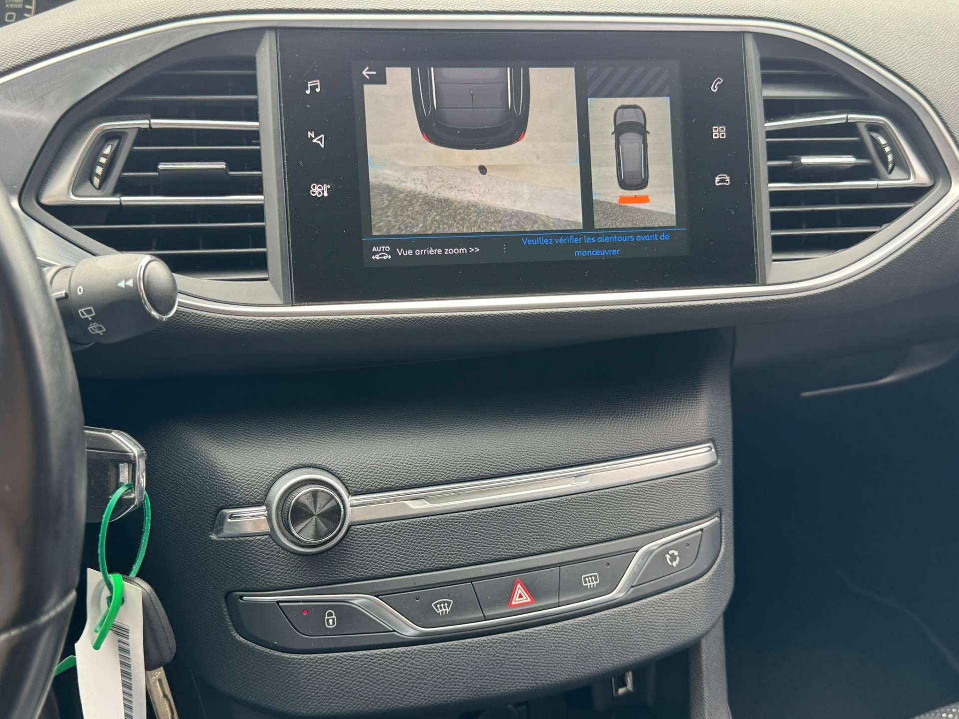 Peugeot 308 SW 1.2  Active //CAPLAY/CAMERA//GPS/GARANTIE 12M