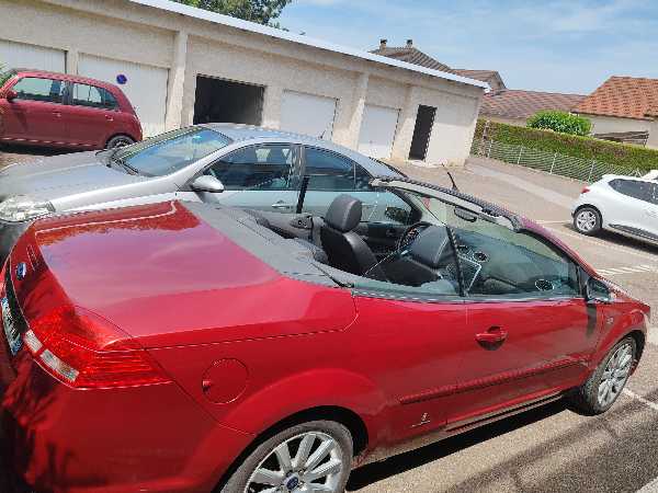 Ford Focus II (2) COUPE CABRIOLET 2.0 145 TREND AUTO