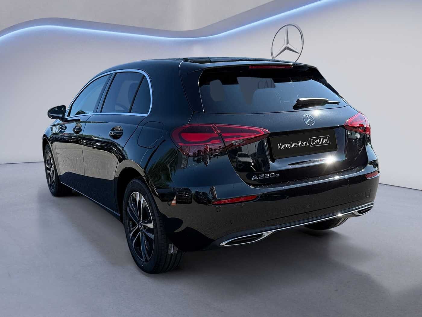 Mercedes-Benz A 250  e Progressive