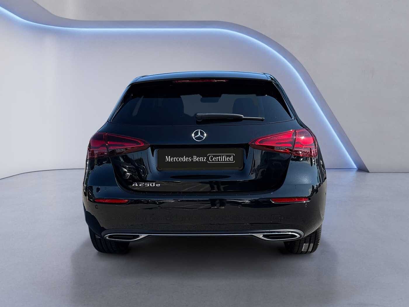 Mercedes-Benz A 250  e Progressive