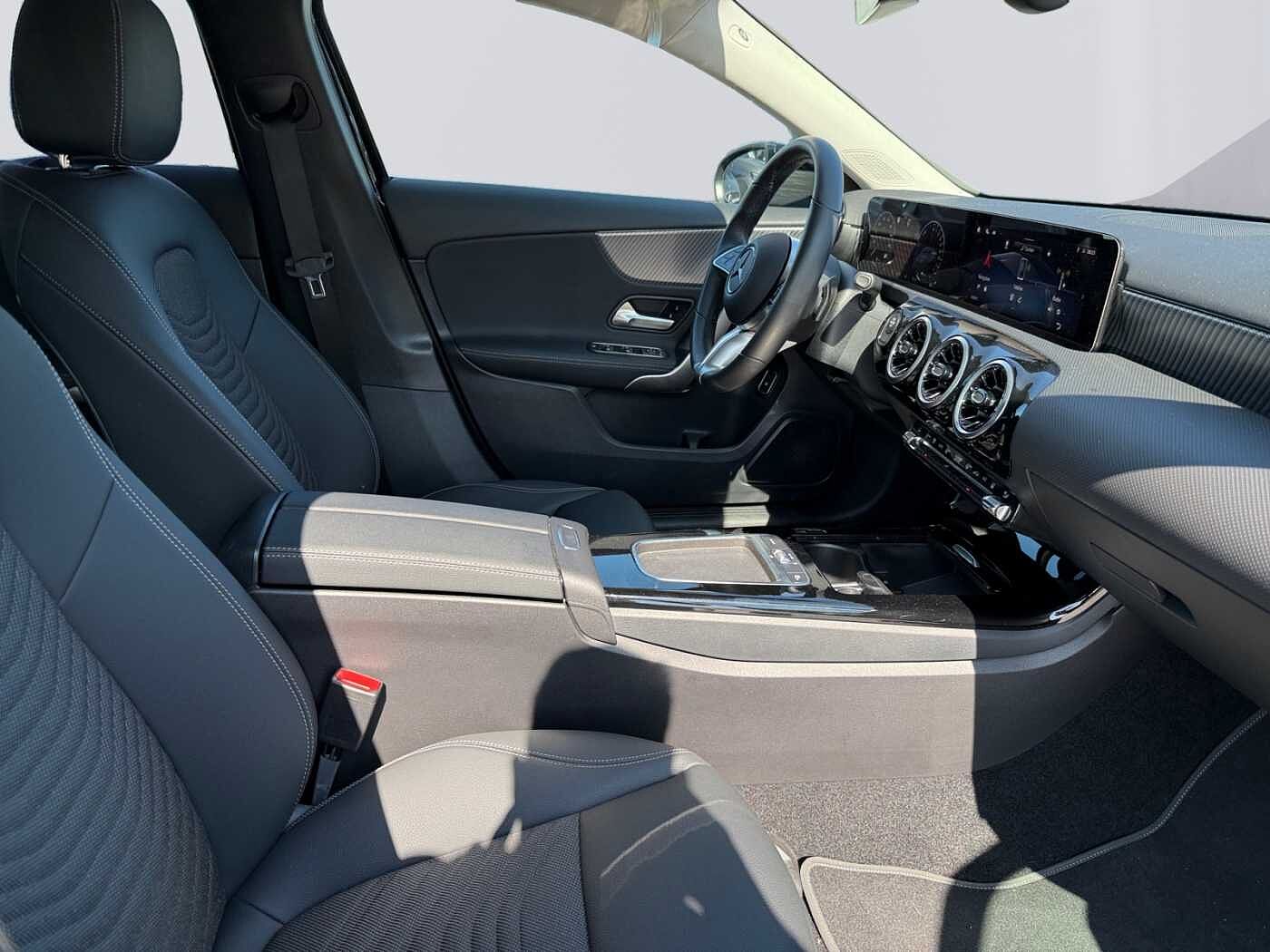 Mercedes-Benz A 250  e Progressive