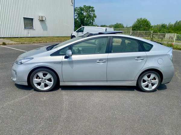 Toyota Prius Toyota Prius Lounge 1.8 136ch hybride toit solaire