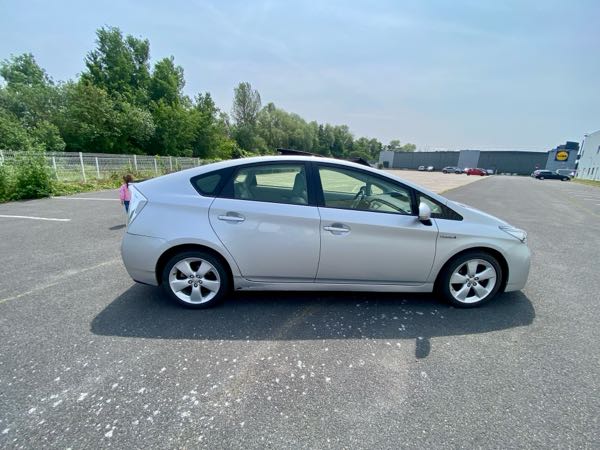 Toyota Prius Toyota Prius Lounge 1.8 136ch hybride toit solaire