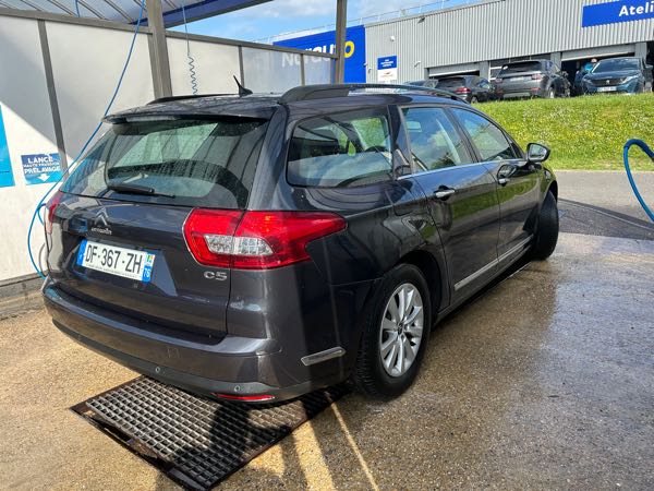 Citroen C5 II (2) TOURER 1.6 HDI 115 CONFORT BVM