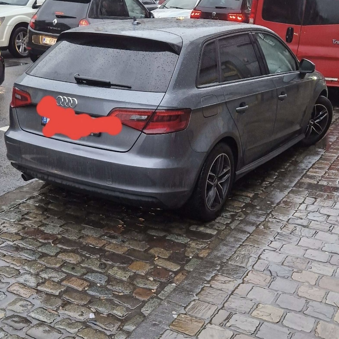 Audi A3 III BERLINE 1.6 TDI DPF 105 AMBITION