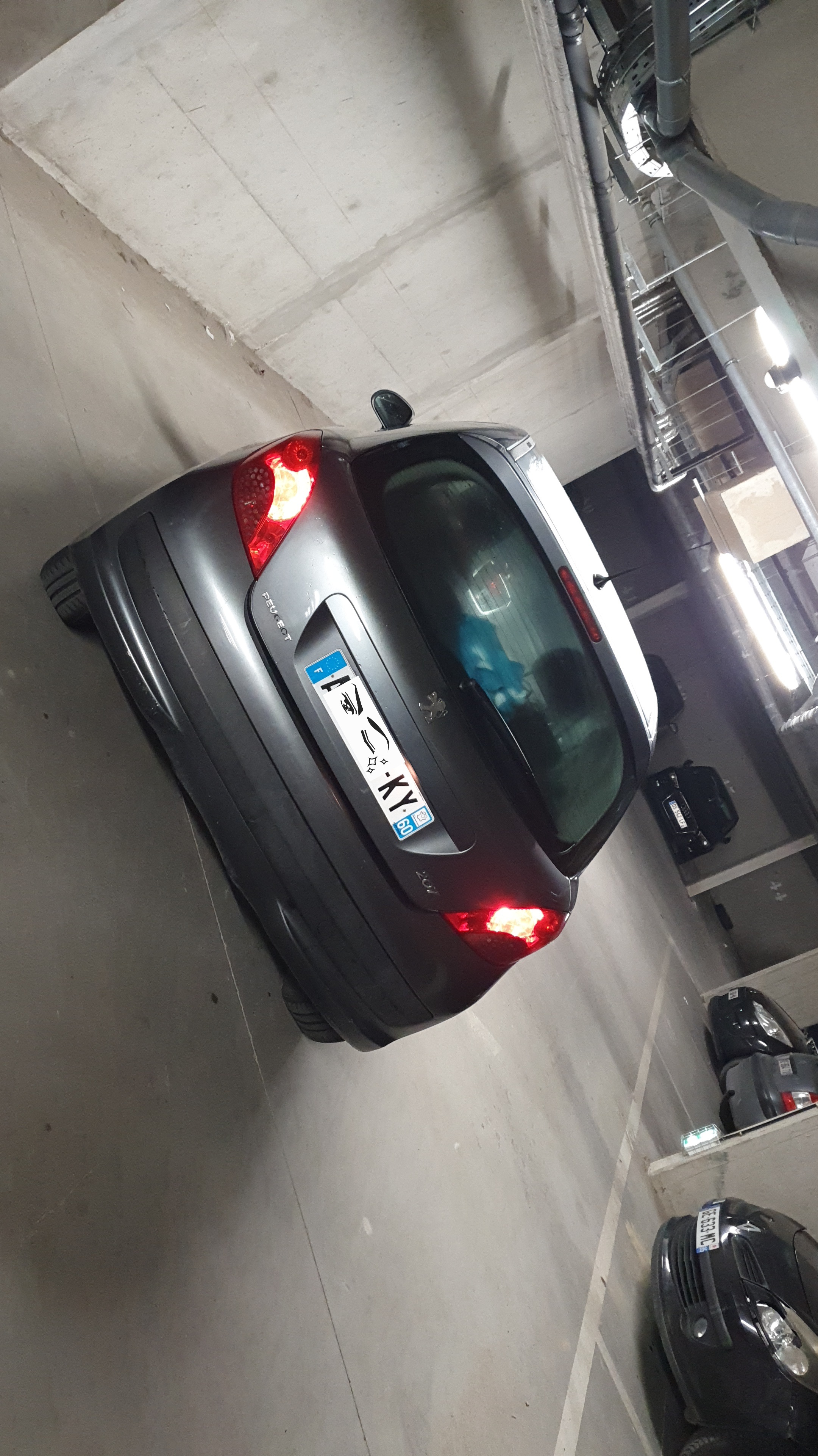 Peugeot 207 1.4 HDI 70 STYLE BLUE LION 3P