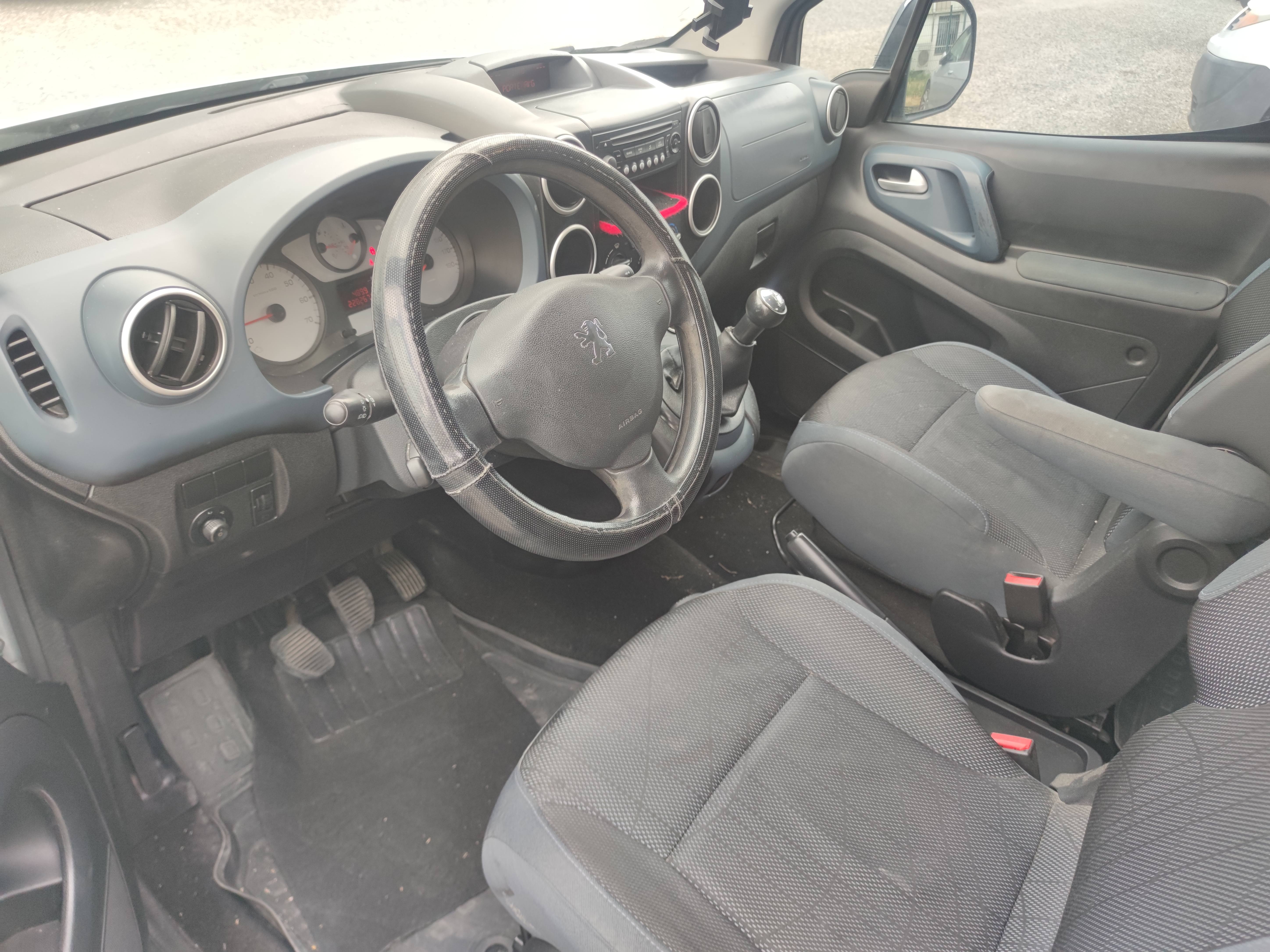 Peugeot Partner Tepee II 1.6 HDI 90 FAP STYLE