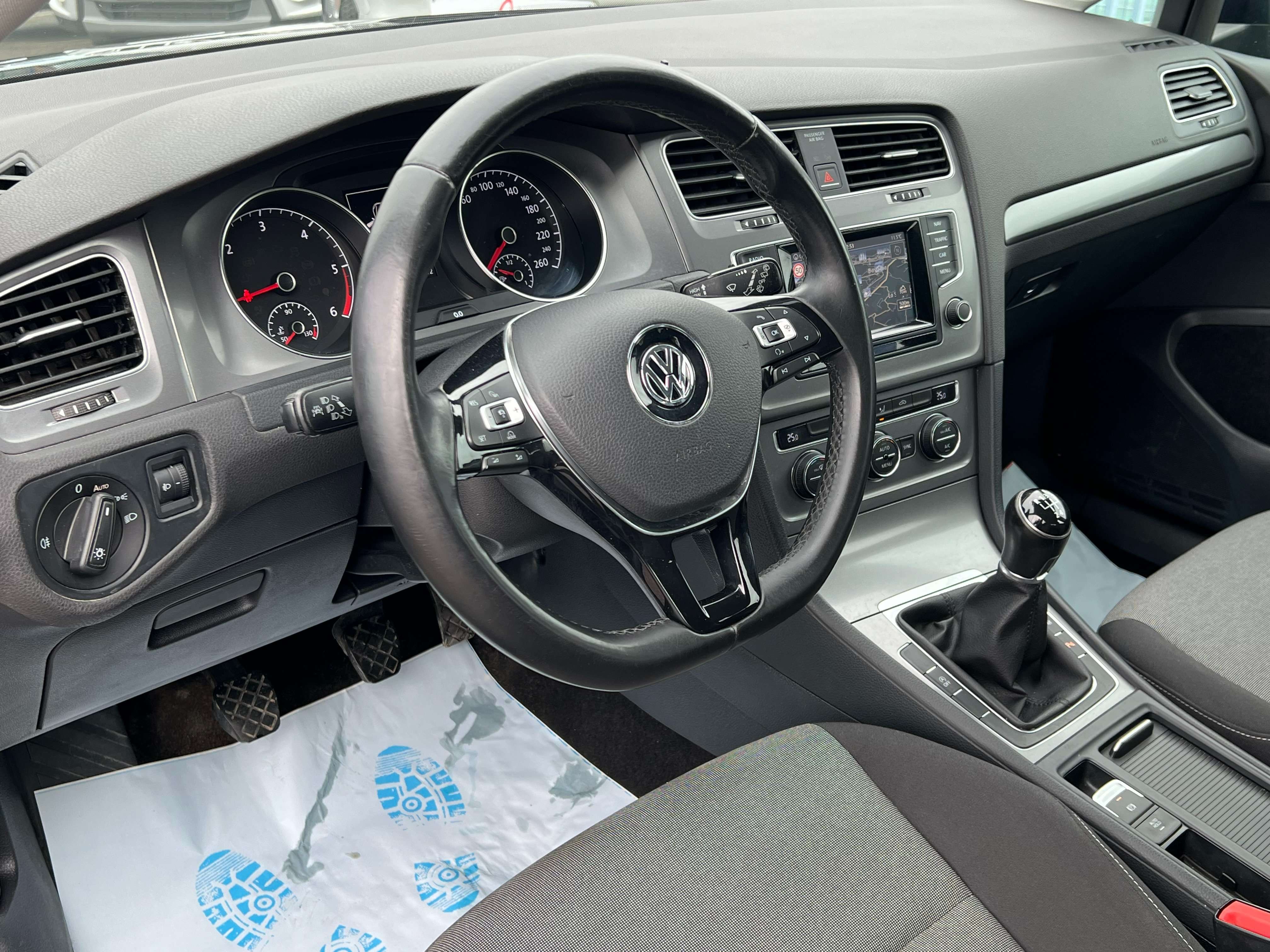 Volkswagen Golf 1.6 CR TDi**Garantie 12 Mois**Gps**Airco**Airco**