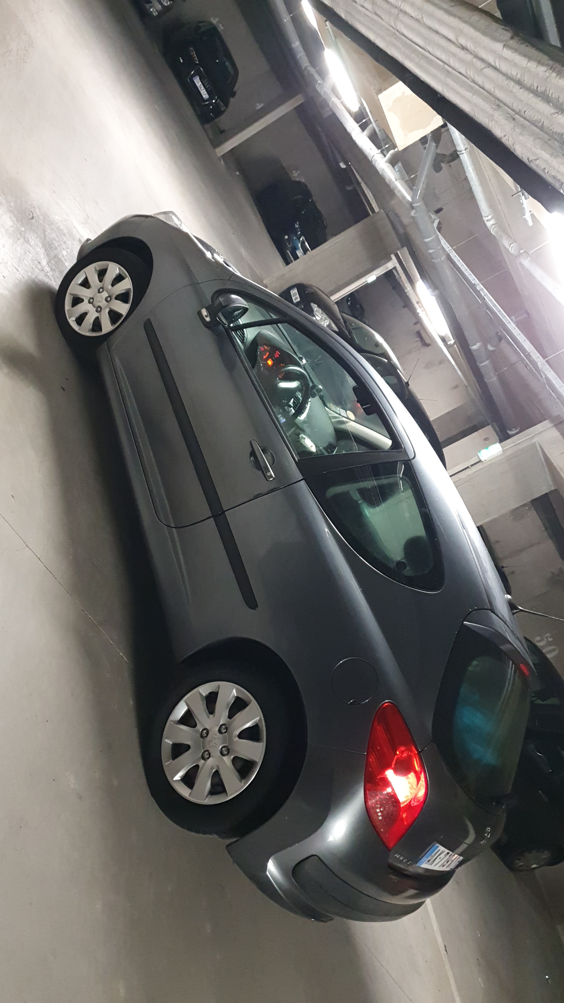 Peugeot 207 1.4 HDI 70 STYLE BLUE LION 3P