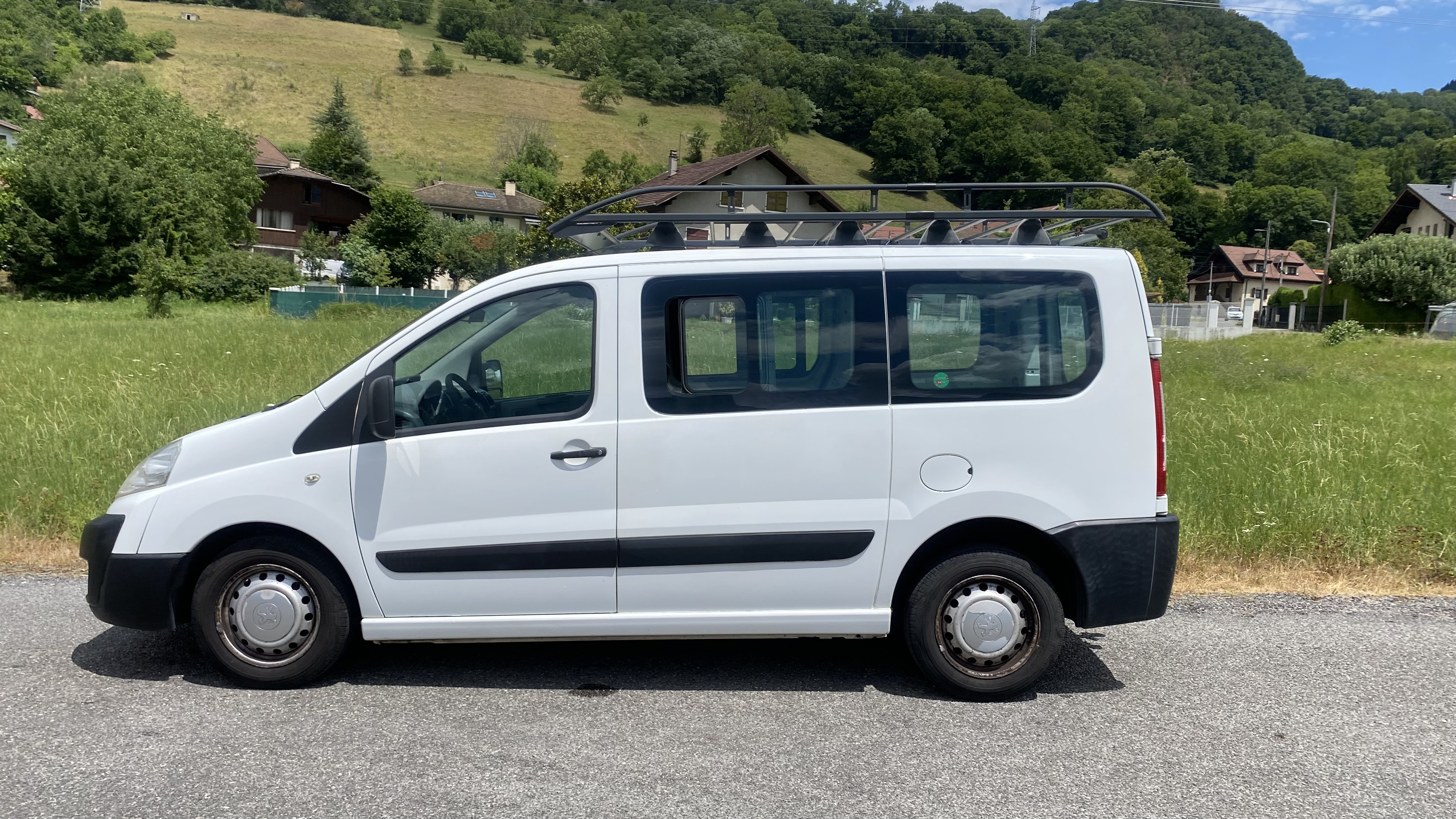 Peugeot Expert Tepee LONG 1.6 HDI 90 CONFORT COMBI 6PL