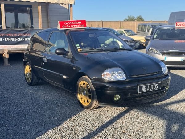 Renault Clio II (2) 1.6 16S 110 INITIALE 3P
