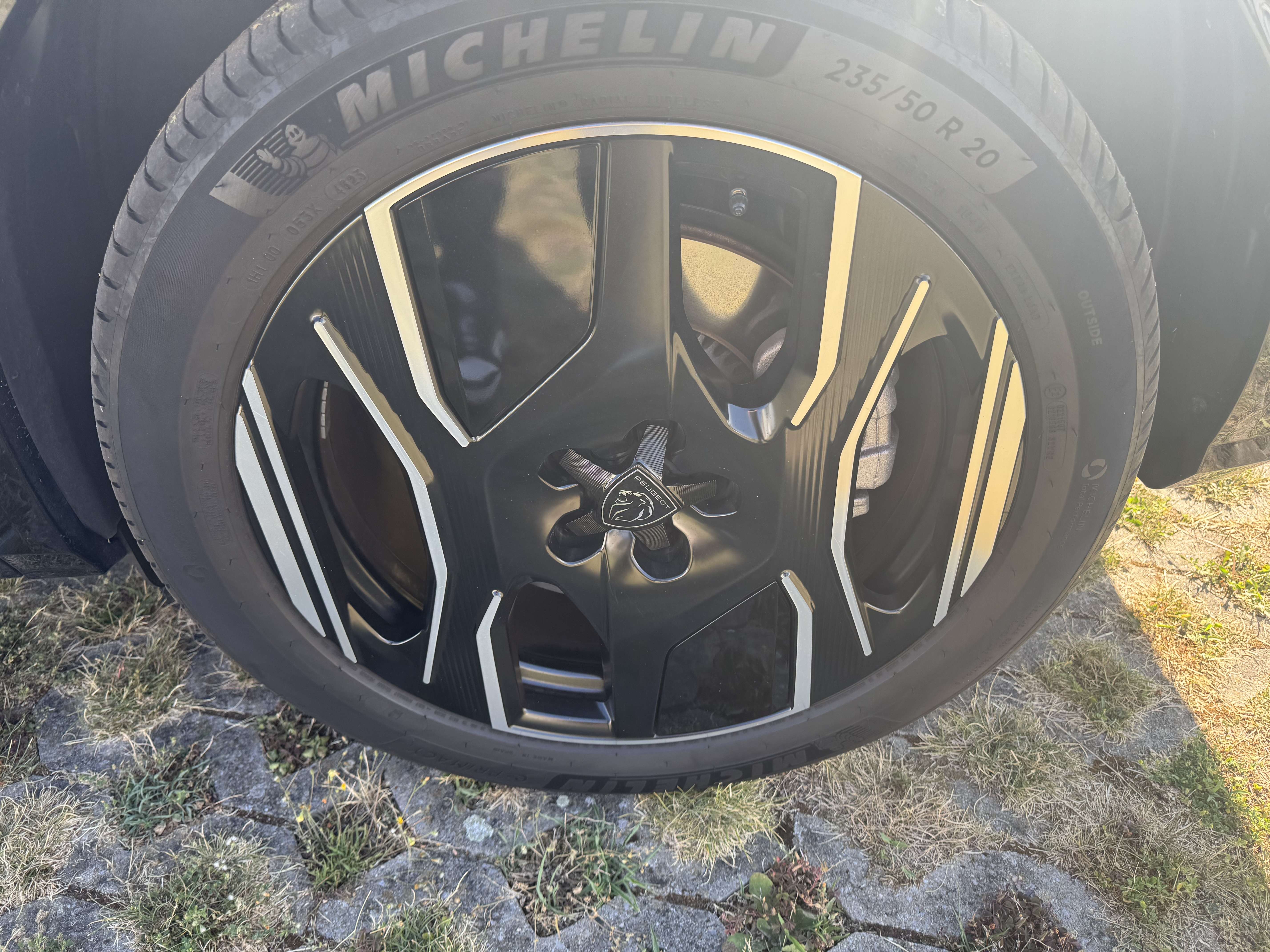 Peugeot 3008 e-3008 73 kWh GT