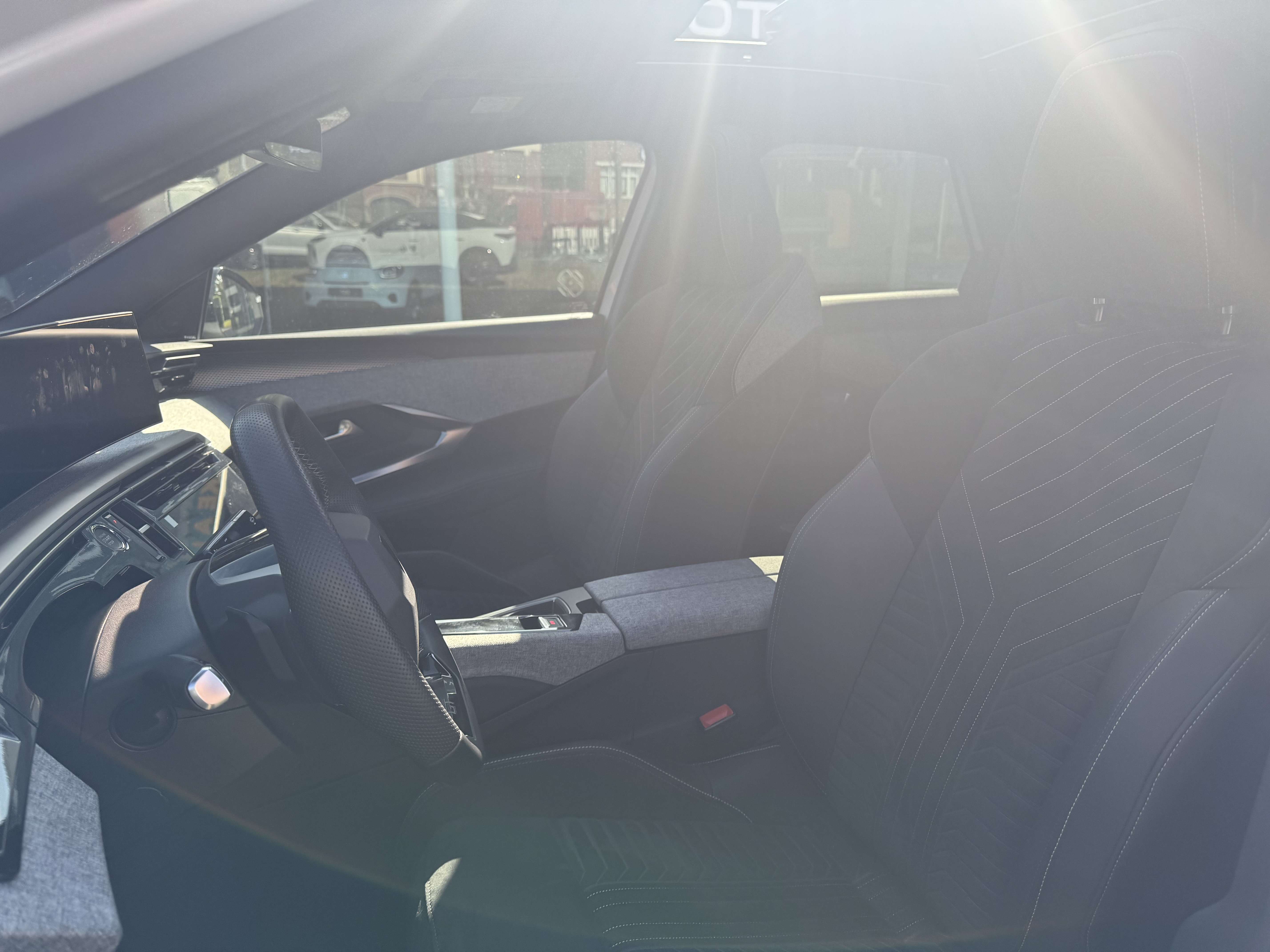 Peugeot 3008 e-3008 73 kWh GT