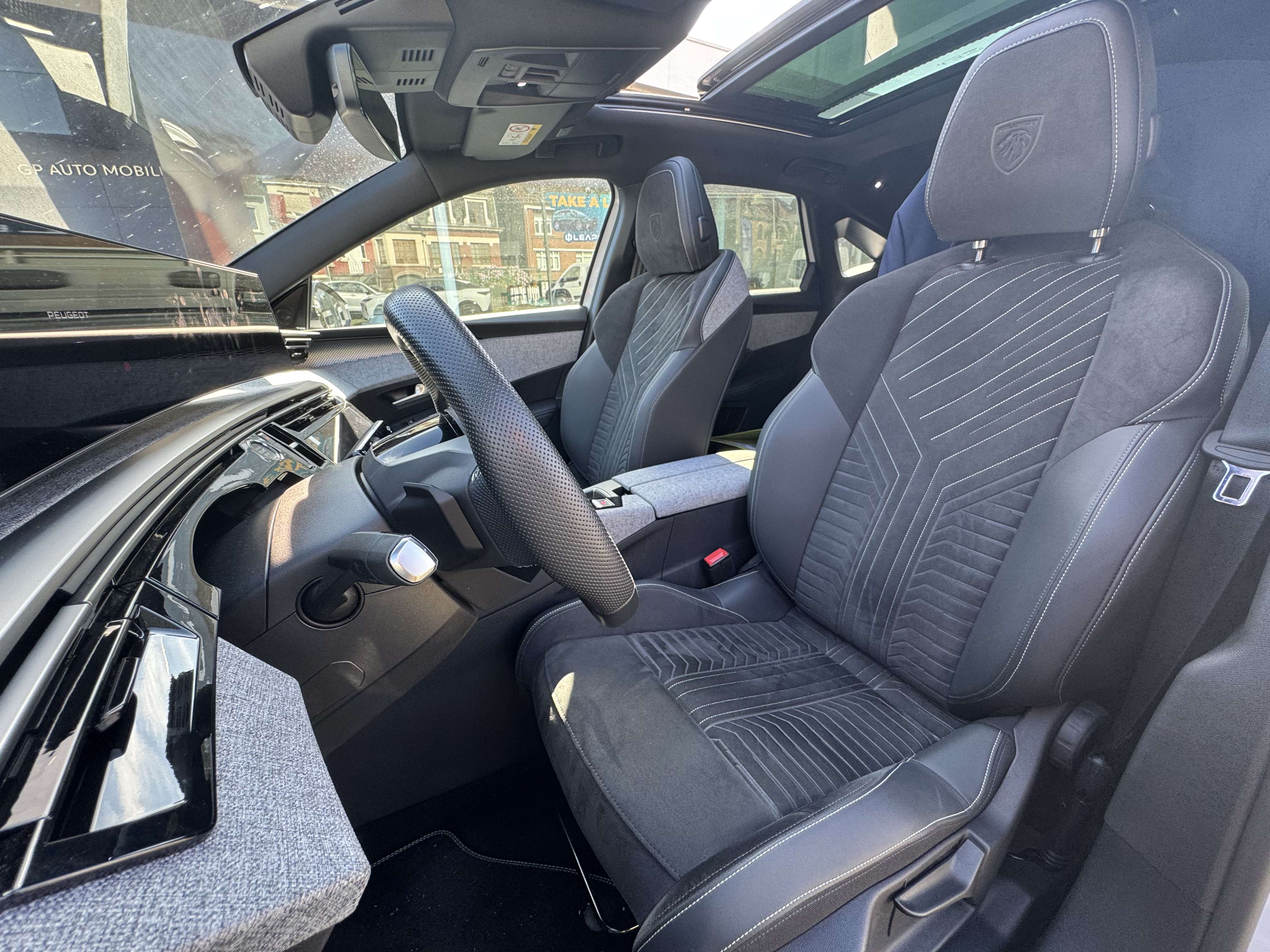 Peugeot 3008 e-3008 73 kWh GT