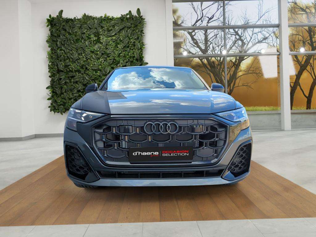 Audi Q8 SUV e-hybrid (PHEV) Audi Q8 SUV   60 TFSI e quattro 360 kW tiptronic