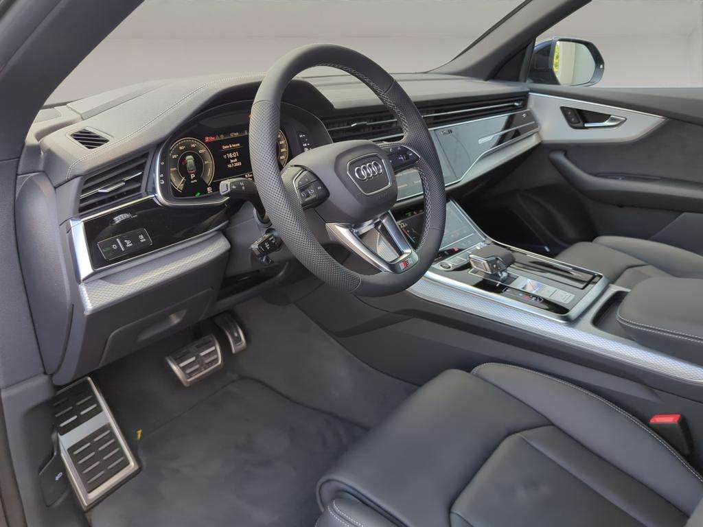 Audi Q8 SUV e-hybrid (PHEV) Audi Q8 SUV   60 TFSI e quattro 360 kW tiptronic