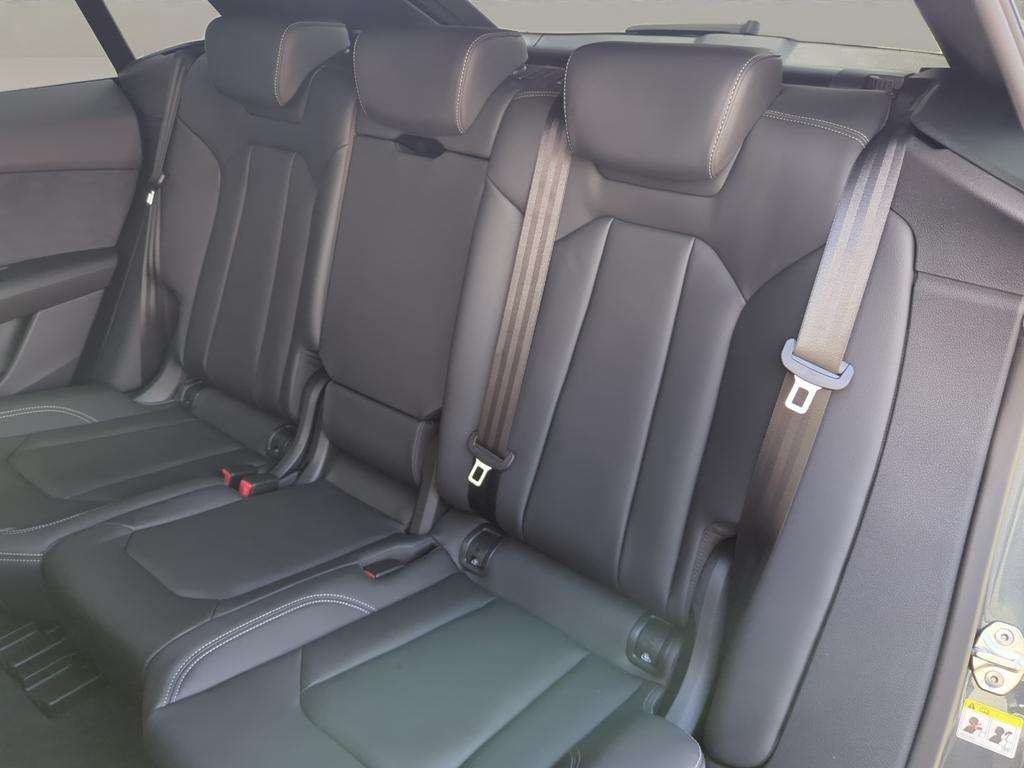 Audi Q8 SUV e-hybrid (PHEV) Audi Q8 SUV   60 TFSI e quattro 360 kW tiptronic