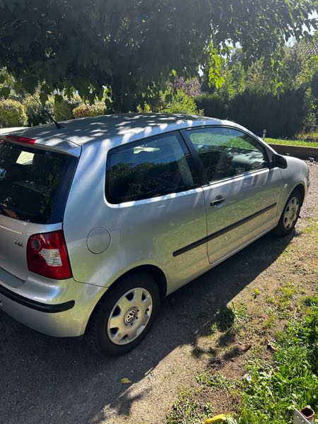 Volkswagen Polo V (2) 1.4 TDI 75 BLUEMOTION TECHNOLOGY ALLSTAR 3P