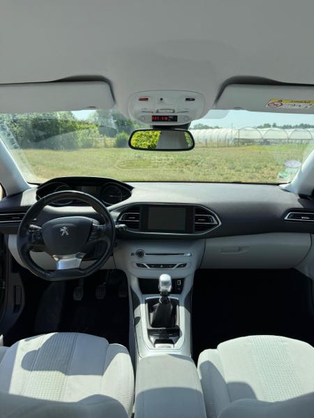 Peugeot 308 II (2) SW 1.2 PURETECH 130 S&amp;S ALLURE PACK