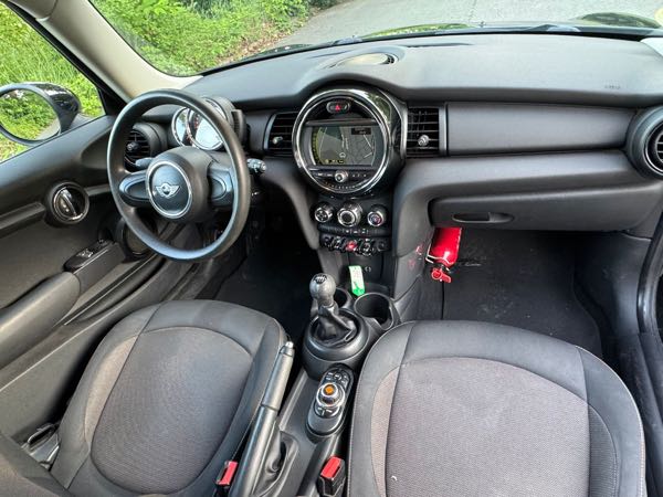 Mini Mini III 1.5 95 ONE D BUSINESS DESIGN