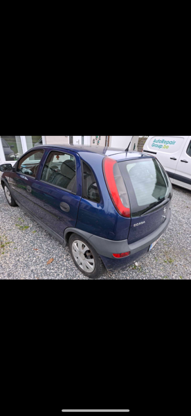 Opel Corsa véhicule très propre non fumeur