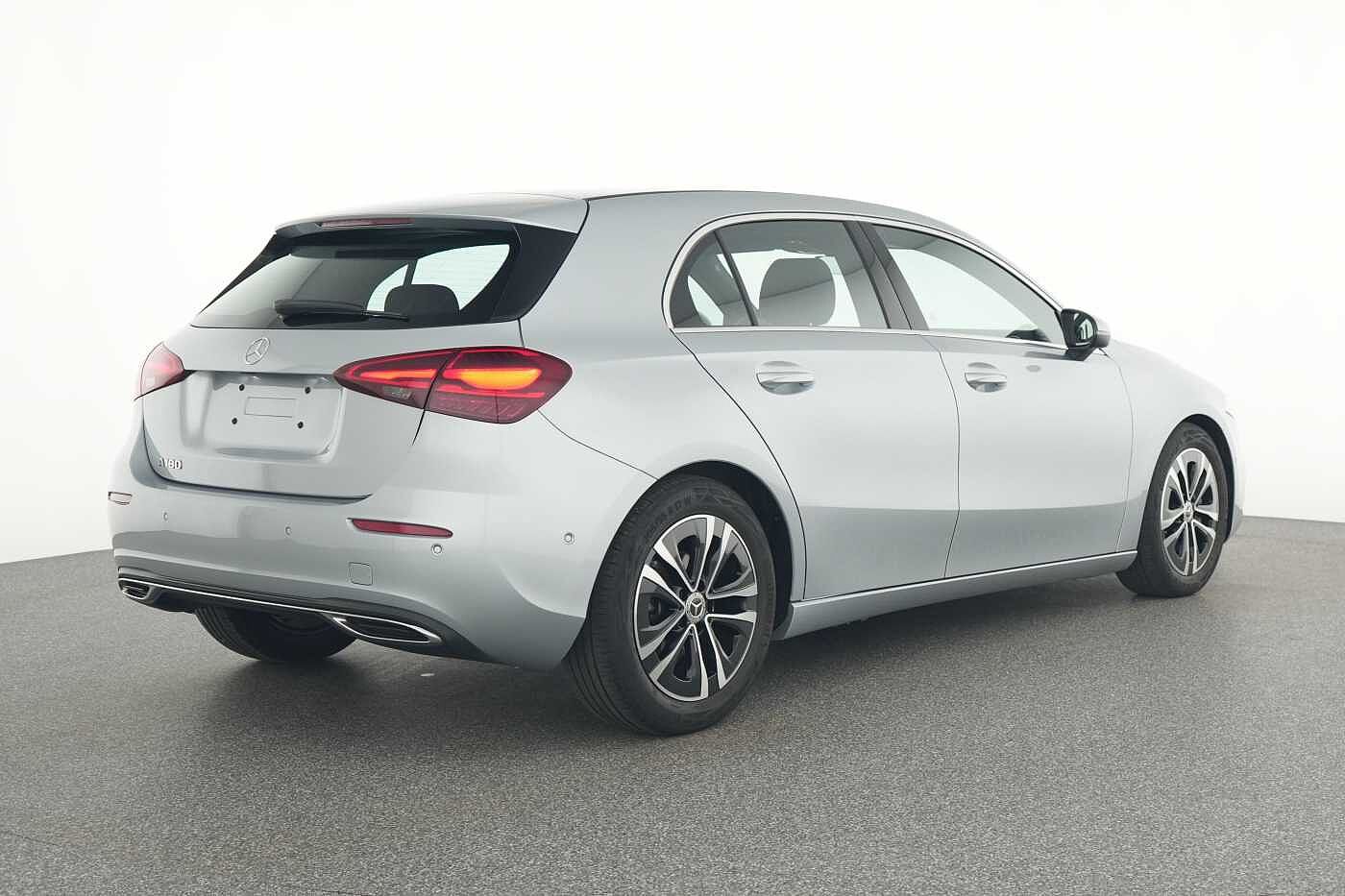 Mercedes-Benz A 180  ...