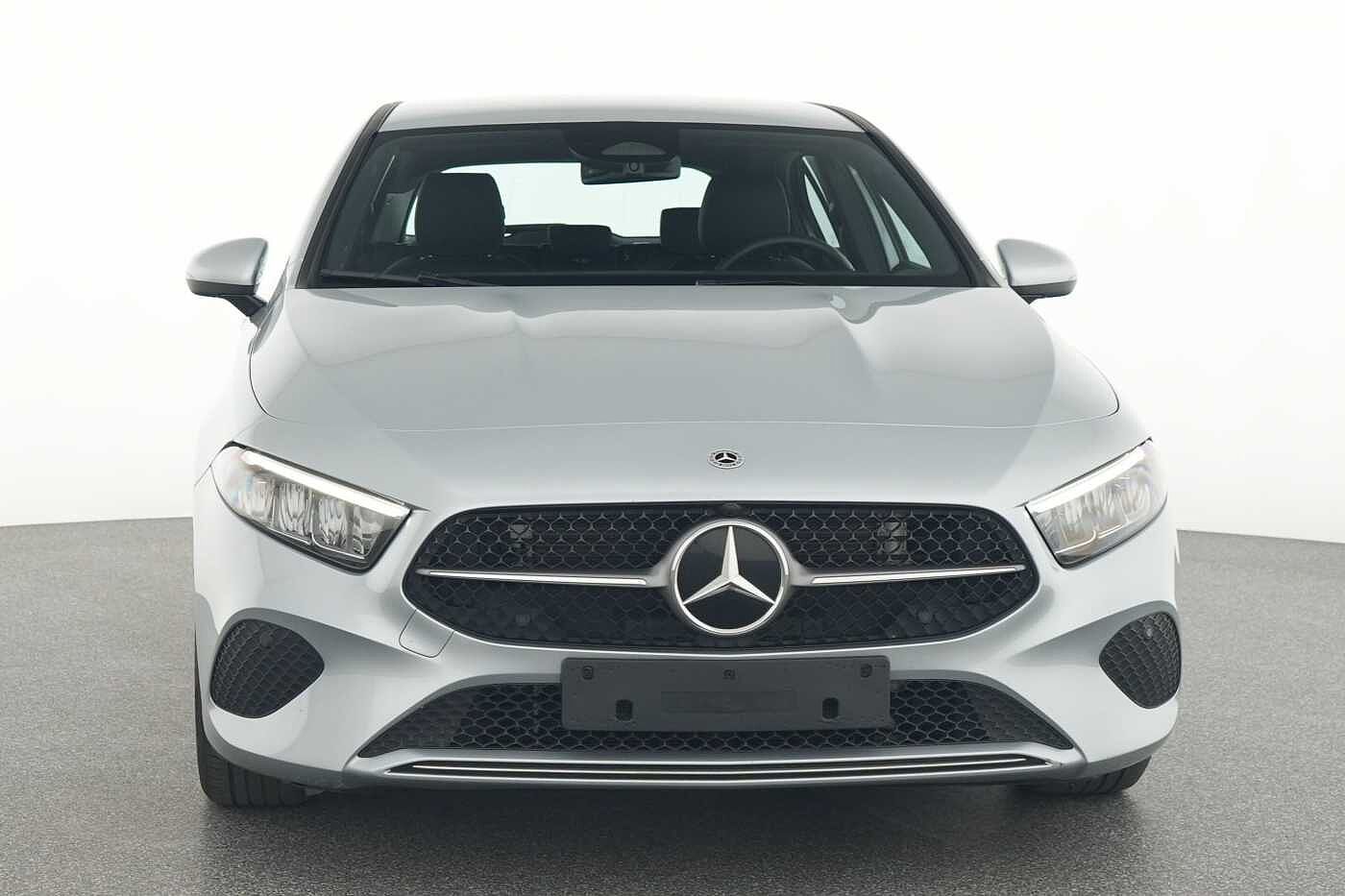 Mercedes-Benz A 180  ...