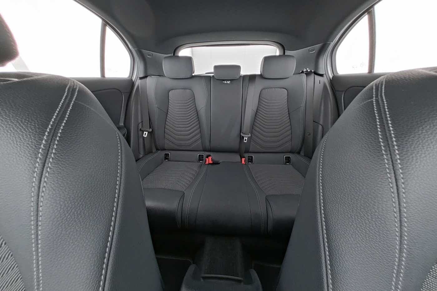 Mercedes-Benz A 180  ...