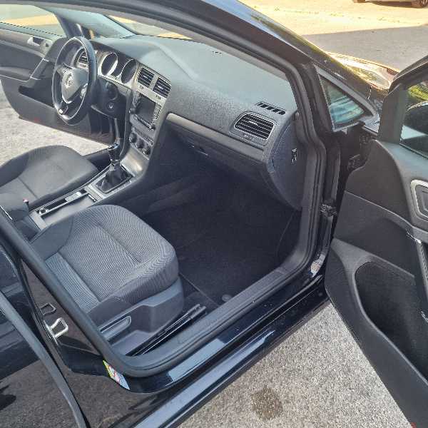 Volkswagen Golf VII 1.2 TSI 105 BLUEMOTION TECHNOLOGY CARAT 5P