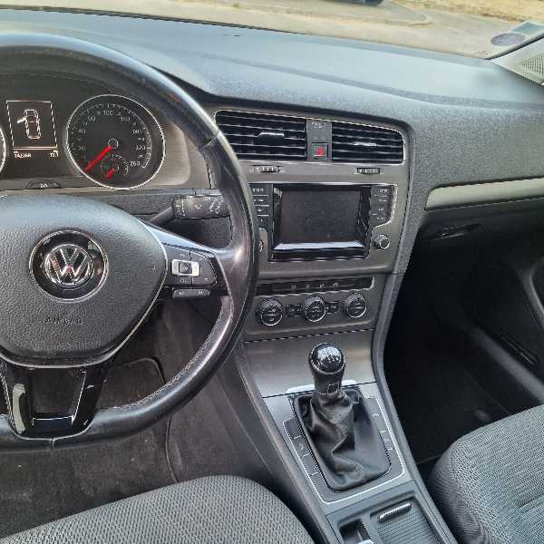 Volkswagen Golf VII 1.2 TSI 105 BLUEMOTION TECHNOLOGY CARAT 5P