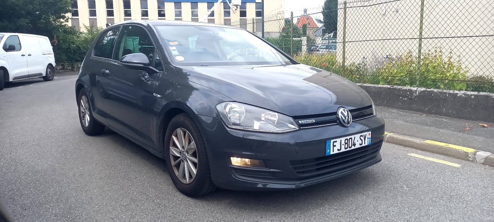 Volkswagen Golf VII 1.6 TDI 110 BLUEMOTION TECHNOLOGY TRENDLINE 3P