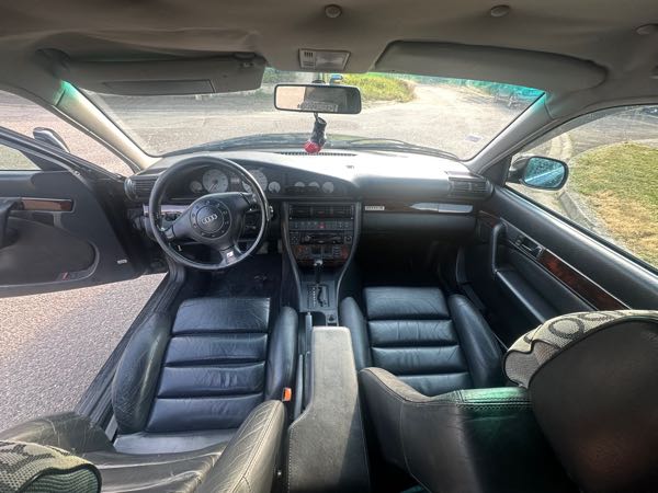 Audi S6 Audi S6 c4 v8 avant