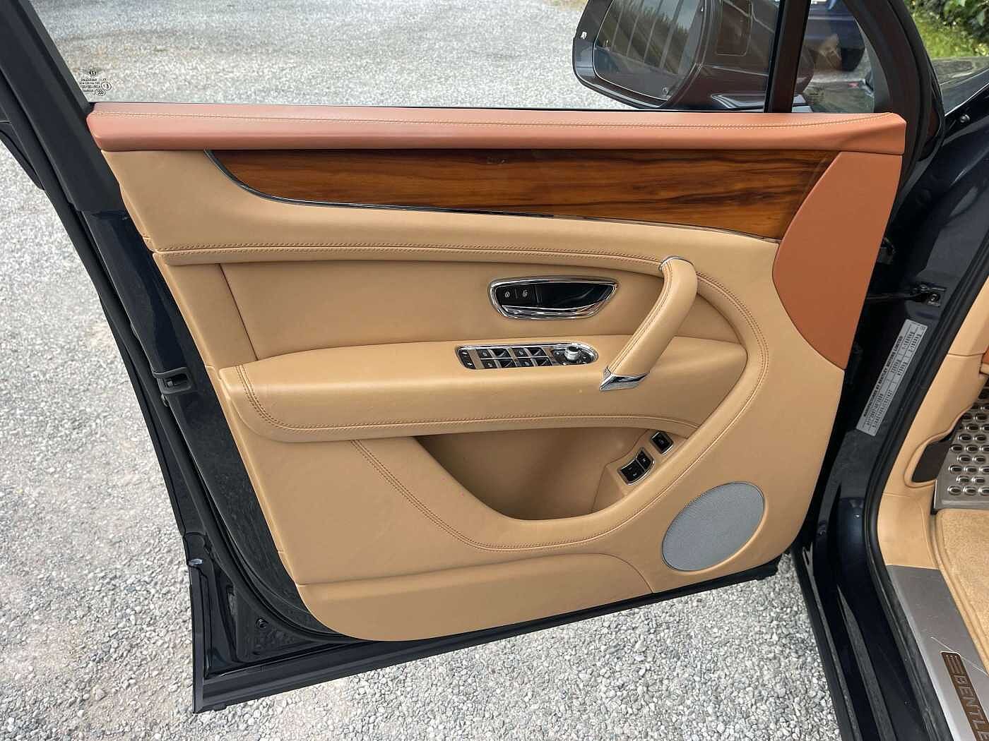 Bentley Bentayga Bentayga 4.0 TDi V8 * FULL BENTLEY SERVICE !!!