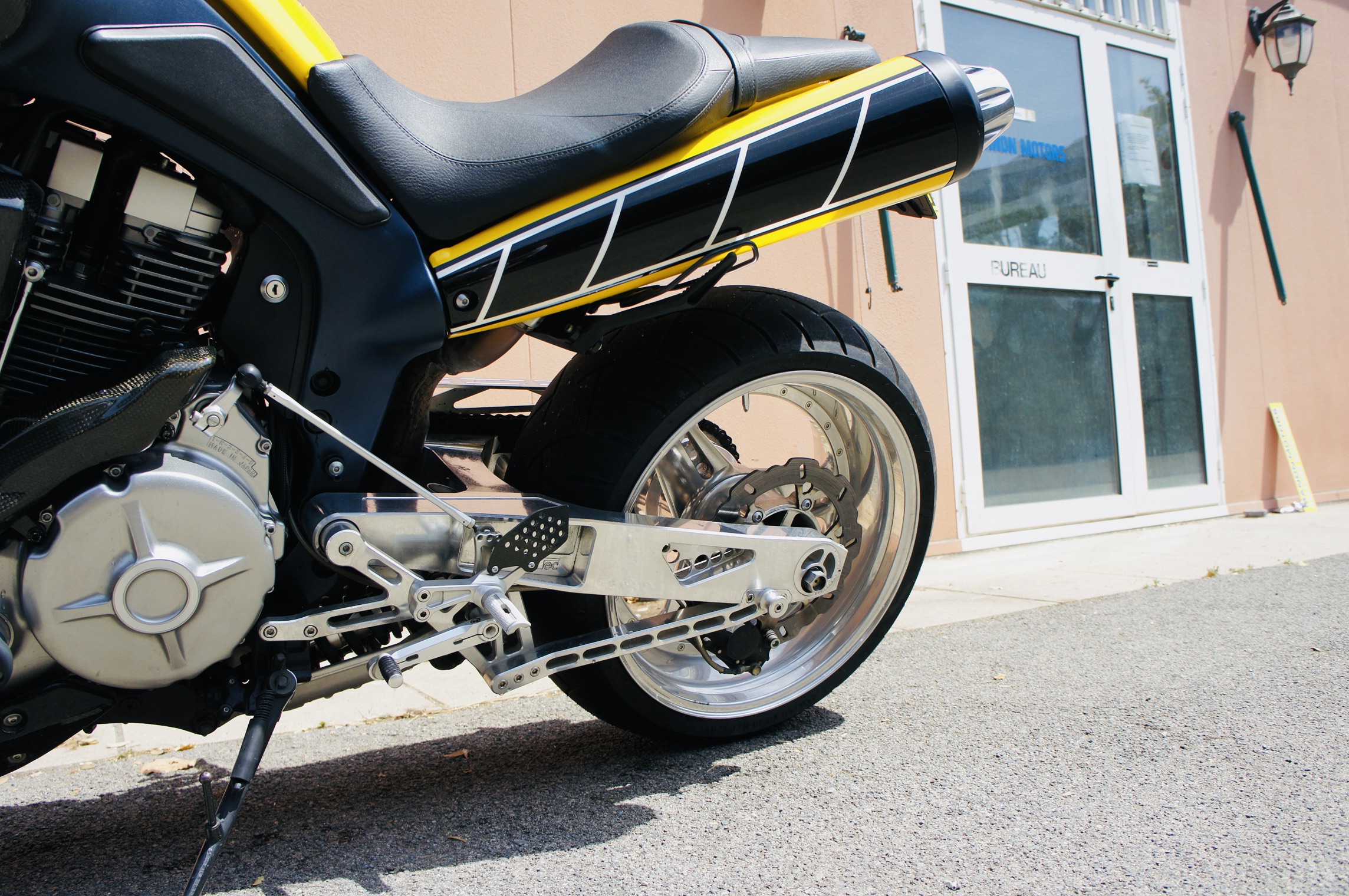 YAMAHA MT-01 SP OTEC PACK CARBONE 1700 CM3