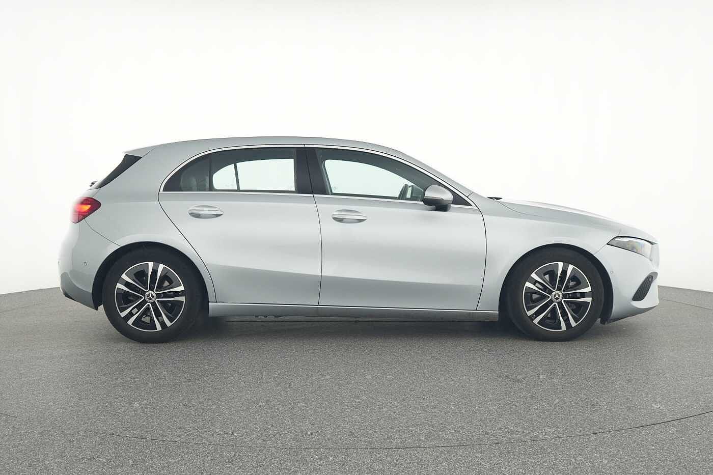 Mercedes-Benz A 180  Business Line