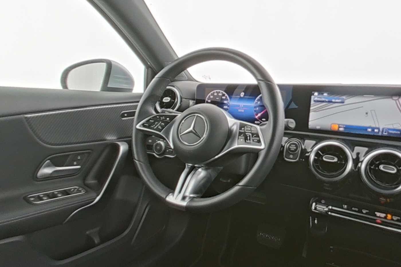 Mercedes-Benz A 180  Business Line