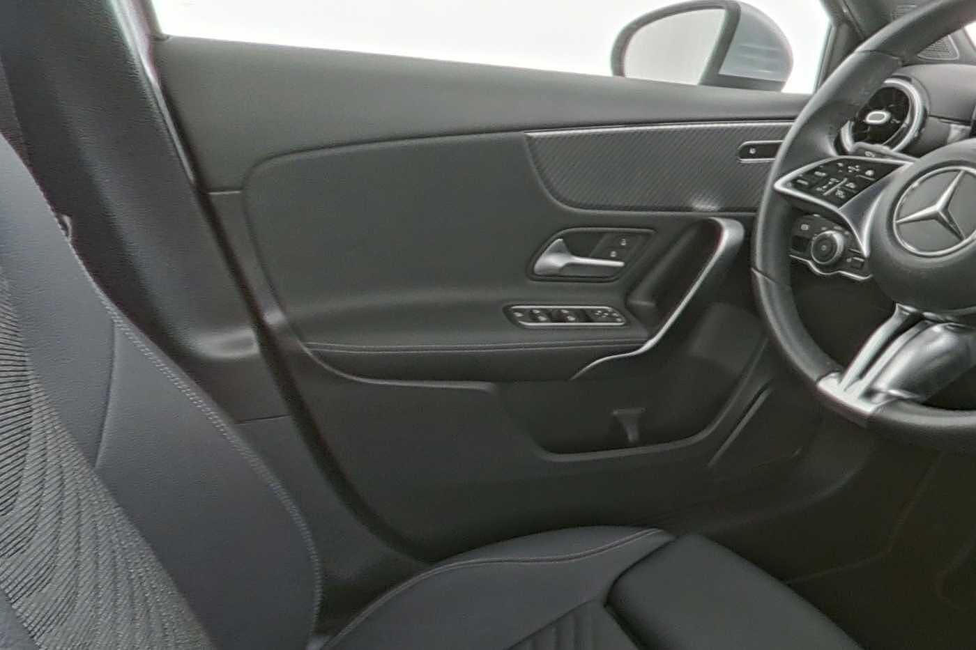Mercedes-Benz A 180  Business Line