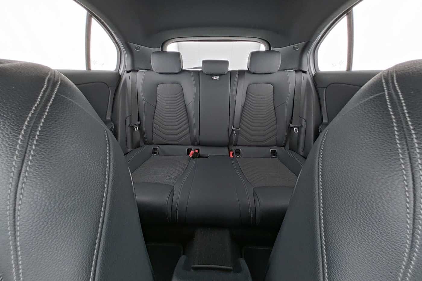 Mercedes-Benz A 180  Business Line