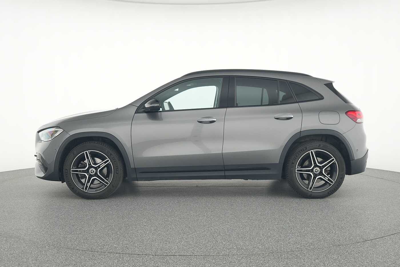 Mercedes-Benz GLA 250  e AMG Line
